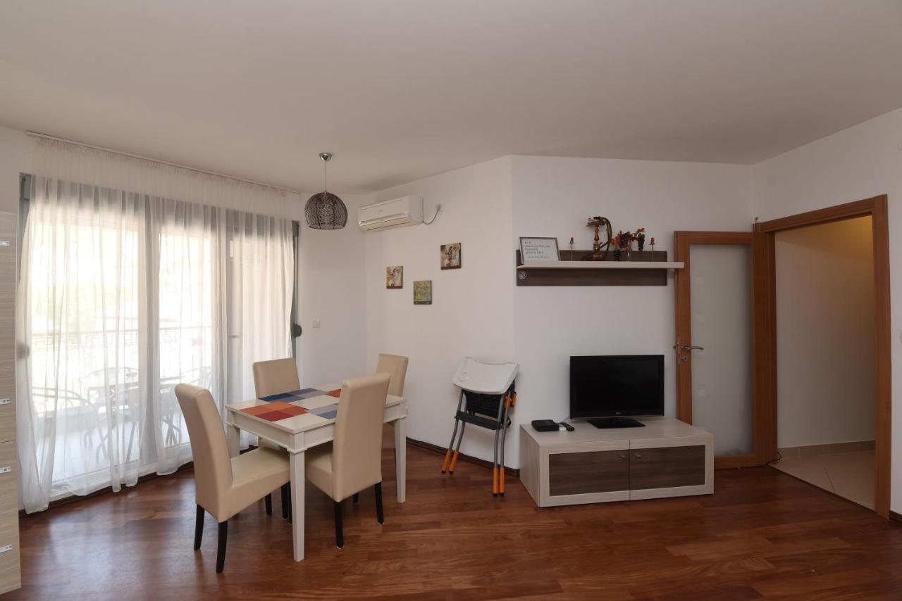 Apartament Apartamenti Enjoy Petrovac Zewnętrze zdjęcie
