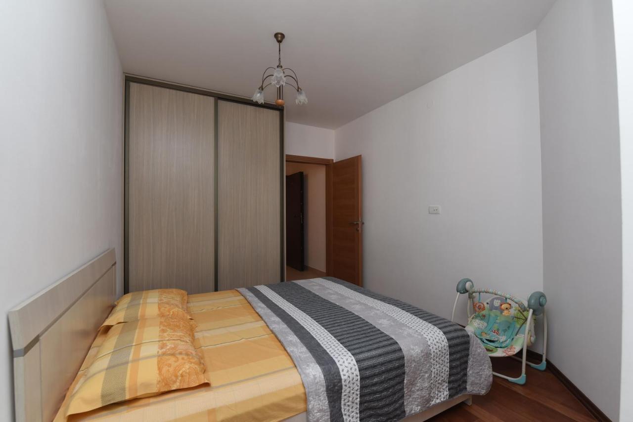 Apartament Apartamenti Enjoy Petrovac Zewnętrze zdjęcie