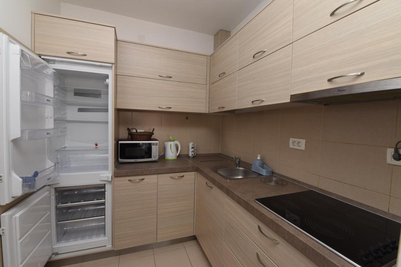 Apartament Apartamenti Enjoy Petrovac Zewnętrze zdjęcie