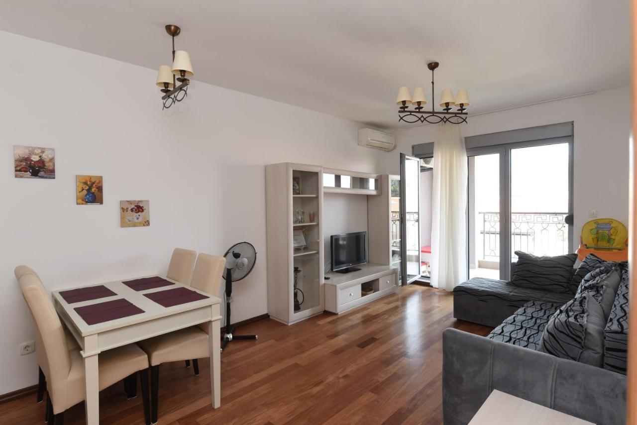 Apartament Apartamenti Enjoy Petrovac Zewnętrze zdjęcie