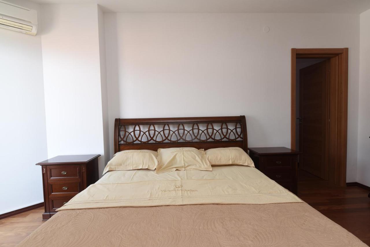 Apartament Apartamenti Enjoy Petrovac Zewnętrze zdjęcie
