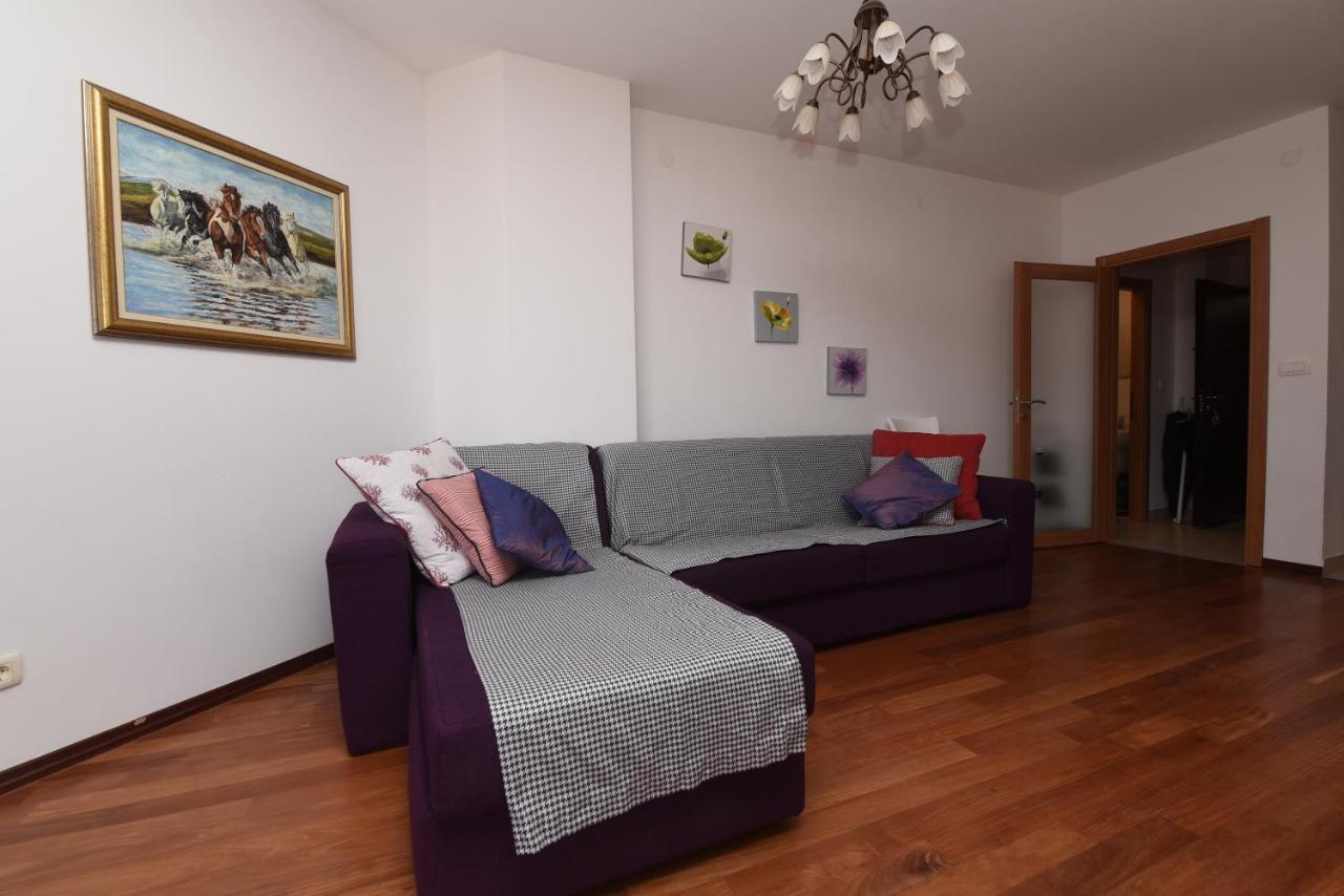 Apartament Apartamenti Enjoy Petrovac Zewnętrze zdjęcie